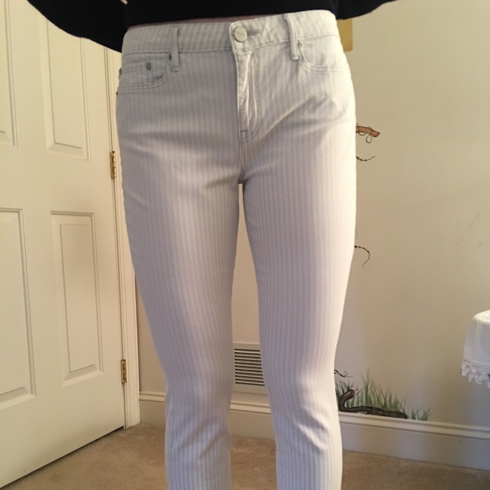 Pin striped skinny jeans